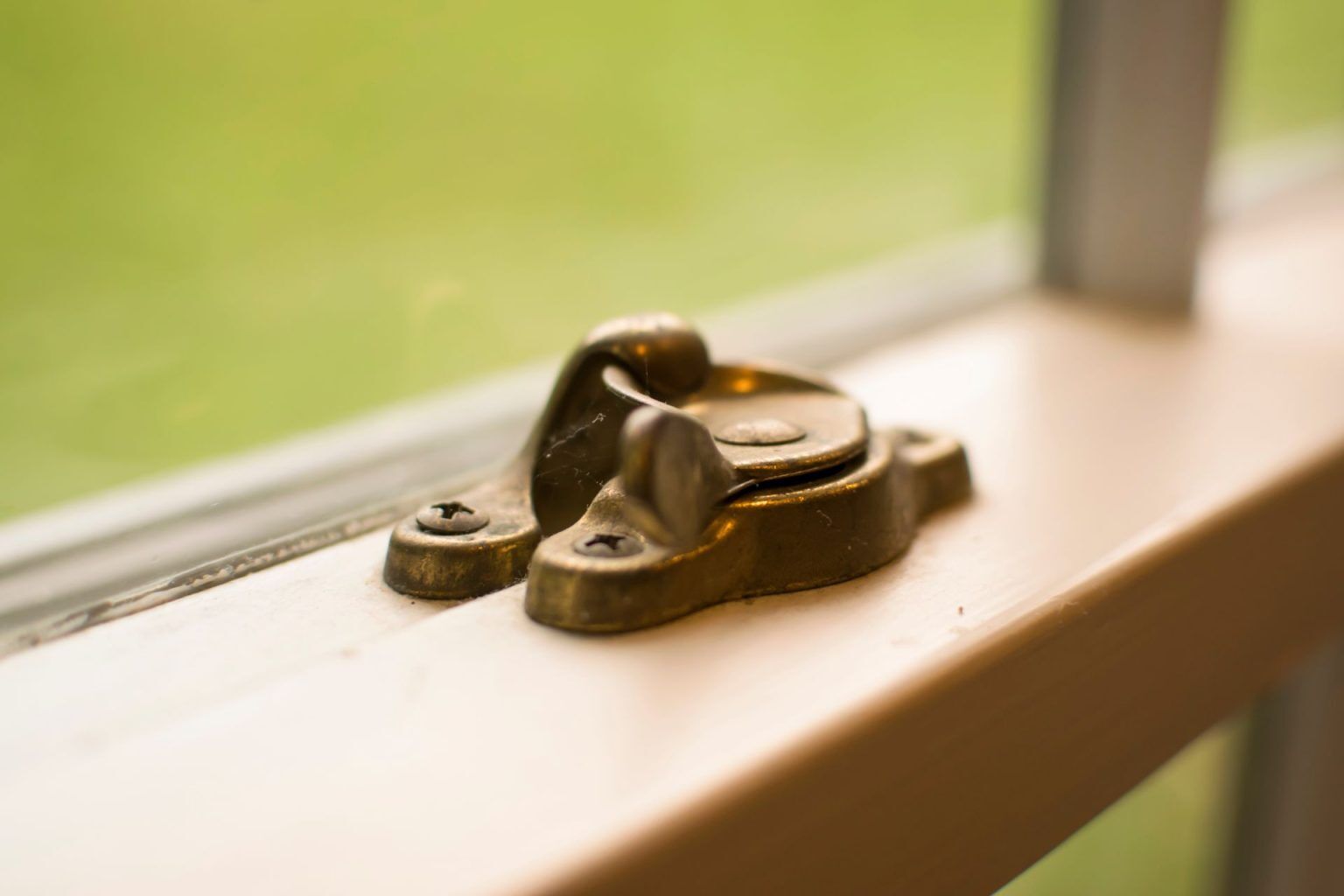 Types of Window Locks for Homes | Burano Doors